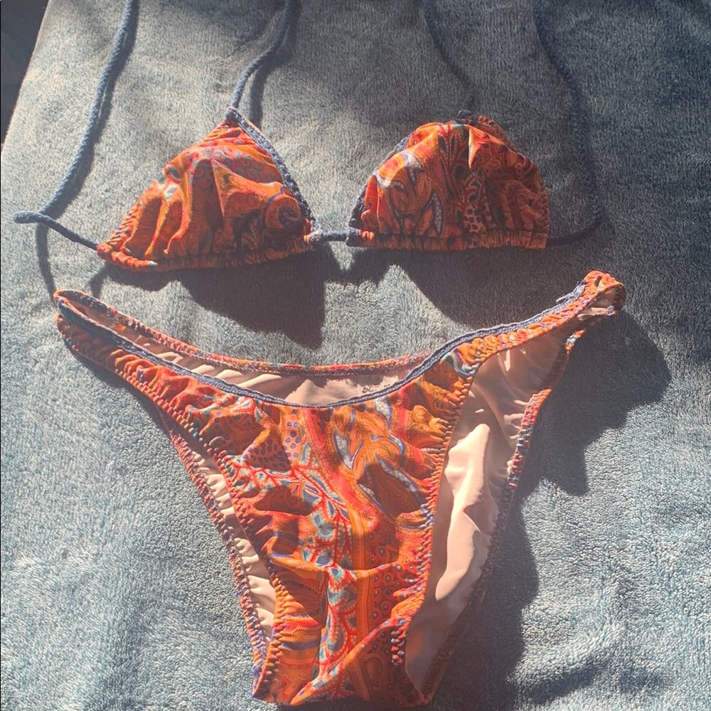 Paisley Print String Bikini Set in Size L in EUC